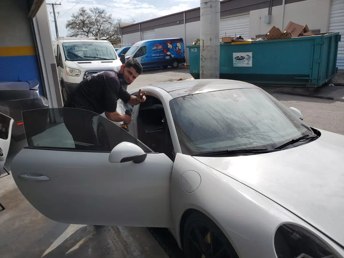 Porche Carrera 911 — 1