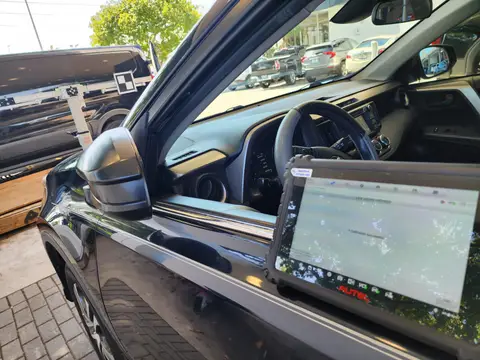 Toyota Rav4 — 2